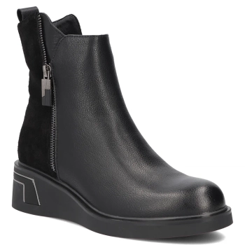 Černé kožené kotníkové boty Filippo DBT8040/26 BK