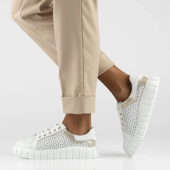 Bílé kožené sneakersy Filippo DP6164/24 WH