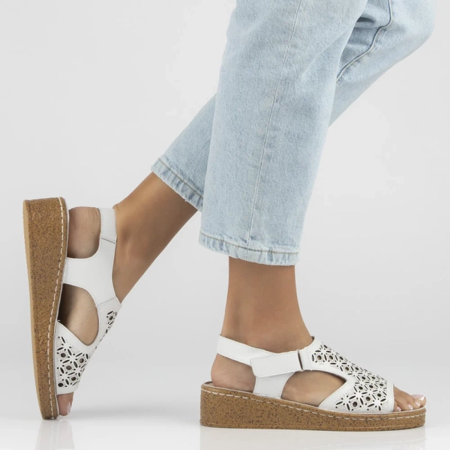 Bílé kožené sandály Filippo DS7642/26 WH