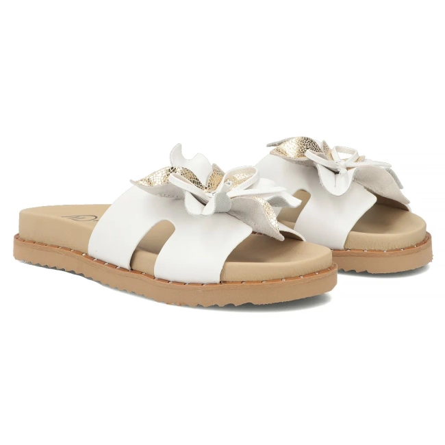 Bílé kožené pantofle Filippo DK7638/26 WH