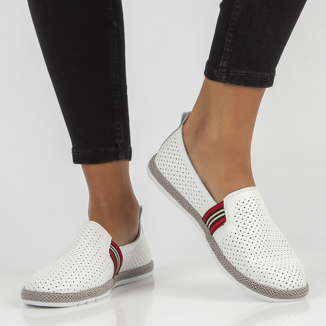 Bílé kožené polobotky Filippo DP2309/21 WH