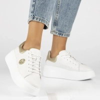 Bílé kožené sneakersy Filippo DP6058/25 WH
