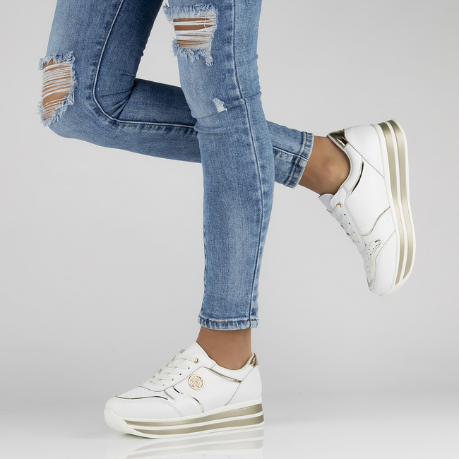 Bílé kožené tenisky Filippo DP3682/22 WH