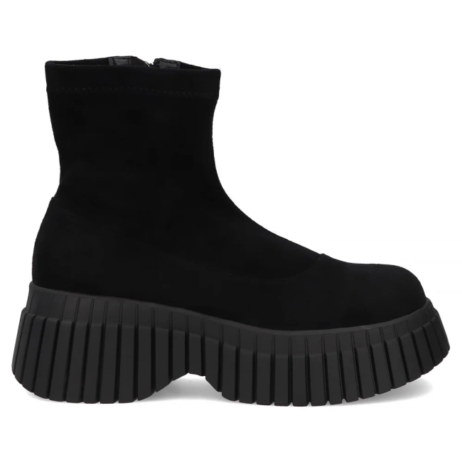 Černé kotníkové boty na platformě Filippo DBT8235/26 BK