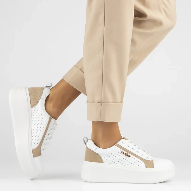Bílé kožené sneakersy Filippo DP6170/24 WH