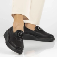 Černé kožené polobotky Filippo DP4572/24 BK