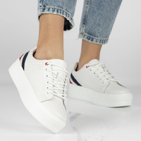 Bílé kožené polobotky Filippo DP3530/23 WH RD