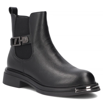 Černé kožené kotníkové boty Filippo DBT8016/26 BK