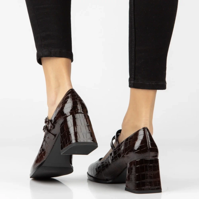 Hnědé kožené polobotky na podpatku Filippo DP8161/26 BR