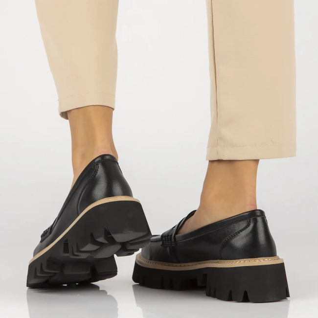 Černé kožené polobotky Filippo DP6088/24 BK