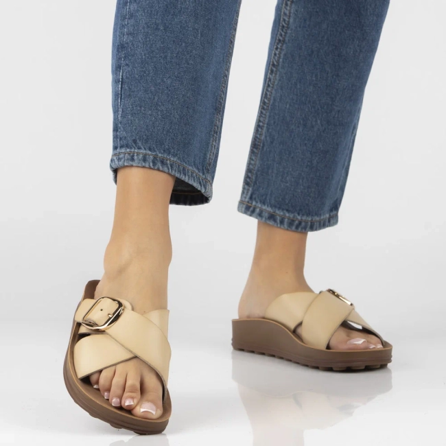 Béžové pantofle Filippo DK6891/26 BE