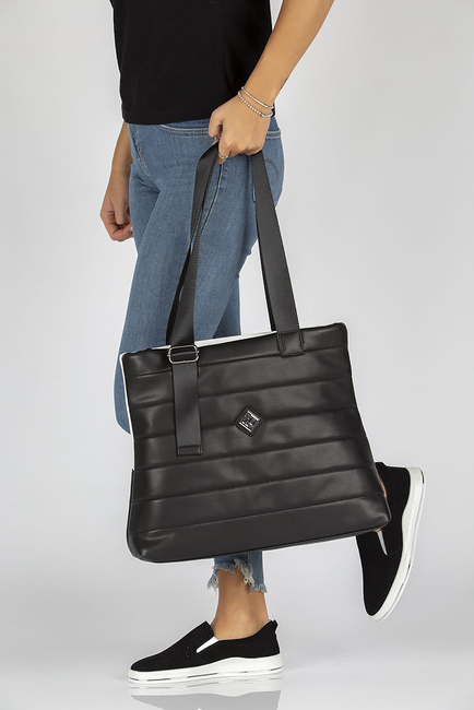 Černá kabelka Filippo TD0266/22 BK